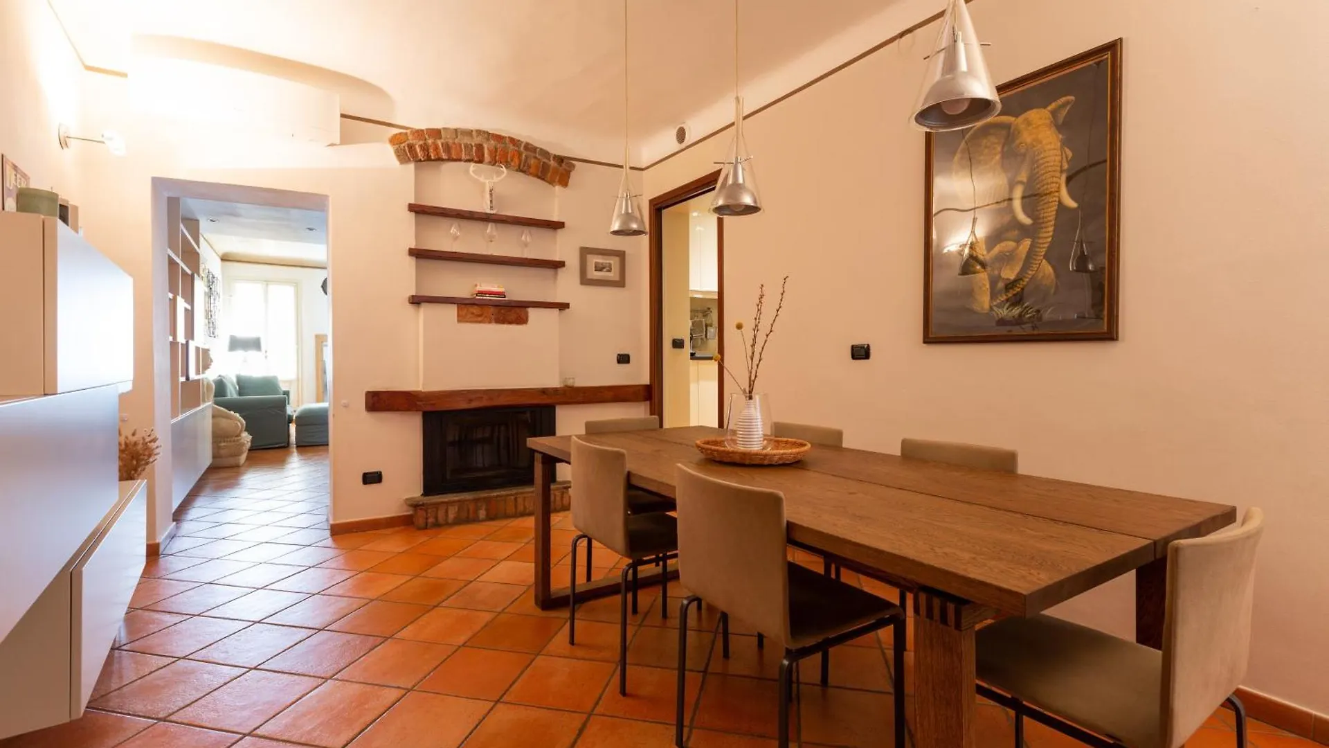 Cosy Two Bedroom Apartment Close To Navigli Milano